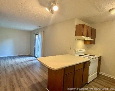 1123 Southwood Drive - Photo Thumbnail 7