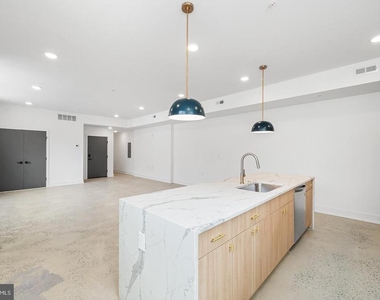 1772 N Front Street - Photo Thumbnail 13