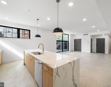 1772 N Front Street - Photo Thumbnail 15