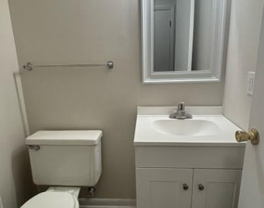 1309 Ireland Street - Photo Thumbnail 8