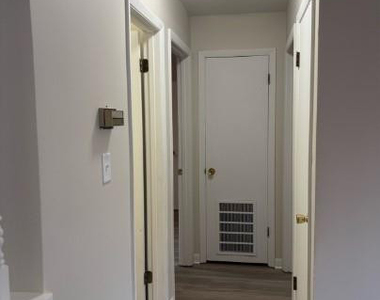1309 Ireland Street - Photo Thumbnail 6
