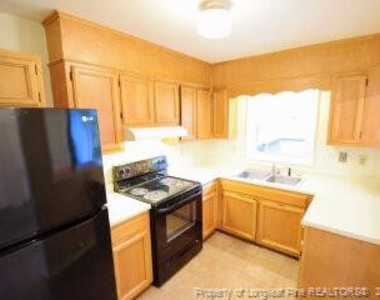711 Niven Avenue - Photo Thumbnail 8