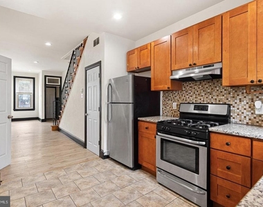 3044 Almond Street - Photo Thumbnail 4