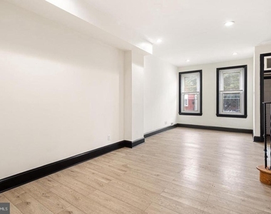 3044 Almond Street - Photo Thumbnail 3