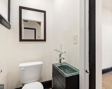 3044 Almond Street - Photo Thumbnail 12