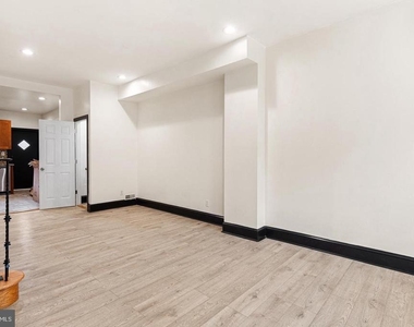 3044 Almond Street - Photo Thumbnail 2