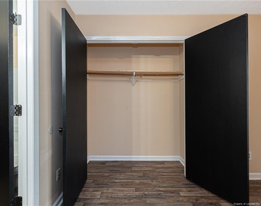 1021 Wood Creek Drive - Photo Thumbnail 19