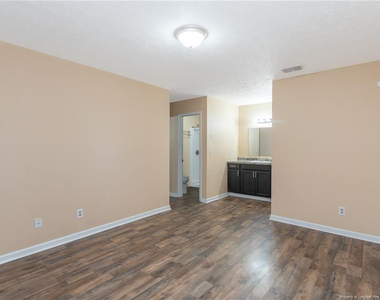 1021 Wood Creek Drive - Photo Thumbnail 16