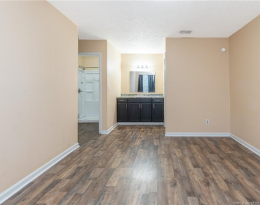 1021 Wood Creek Drive - Photo Thumbnail 15