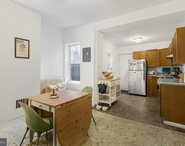 2606 Collins Street - Photo Thumbnail 5
