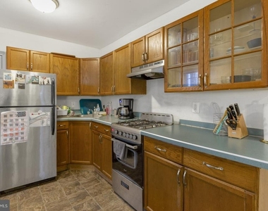 2606 Collins Street - Photo Thumbnail 8