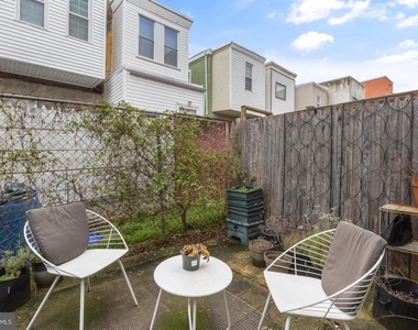 2606 Collins Street - Photo Thumbnail 10