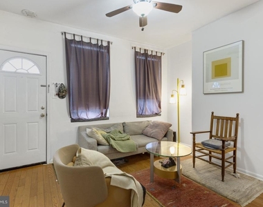 2606 Collins Street - Photo Thumbnail 1