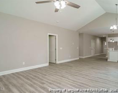 3277 Edinburgh Drive - Photo Thumbnail 6