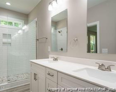 3277 Edinburgh Drive - Photo Thumbnail 12
