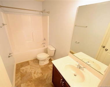140 Hallow Oak Street - Photo Thumbnail 28