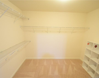140 Hallow Oak Street - Photo Thumbnail 27