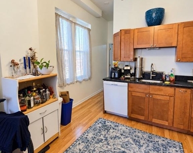 1735 S 4th Street - Photo Thumbnail 2
