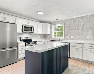 6312 Kincross Avenue - Photo Thumbnail 8