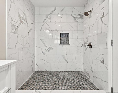 6312 Kincross Avenue - Photo Thumbnail 19