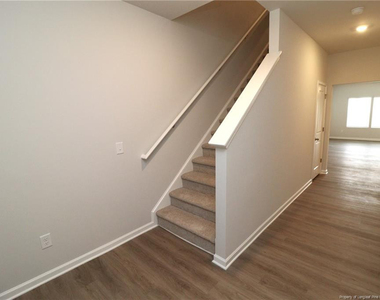 3314 Bailey Lake Drive - Photo Thumbnail 2