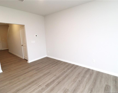 3314 Bailey Lake Drive - Photo Thumbnail 14