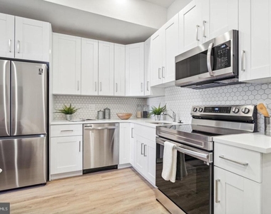 1330 S Patton Street - Photo Thumbnail 2