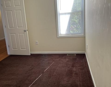 4514 Springfield Avenue - Photo Thumbnail 3