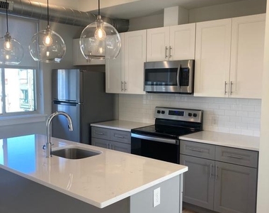 121 W Cumberland Street - Photo Thumbnail 1