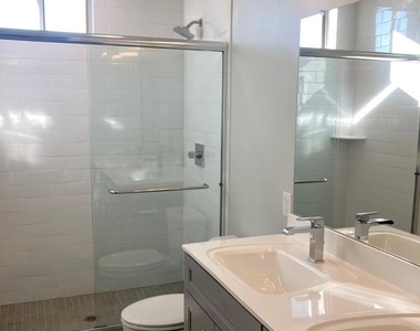 121 W Cumberland Street - Photo Thumbnail 9