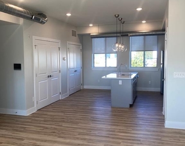121 W Cumberland Street - Photo Thumbnail 4