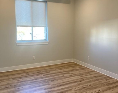 121 W Cumberland Street - Photo Thumbnail 12