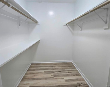 508 Singletary Place - Photo Thumbnail 16
