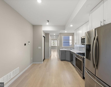 2110 W Master Street - Photo Thumbnail 4
