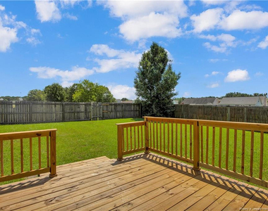 1717 Kershaw Loop - Photo Thumbnail 28