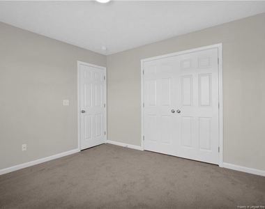 1717 Kershaw Loop - Photo Thumbnail 23