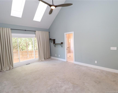 106 Kensbury Circle - Photo Thumbnail 23
