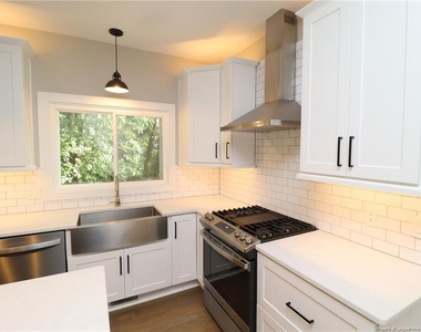 106 Kensbury Circle - Photo Thumbnail 15