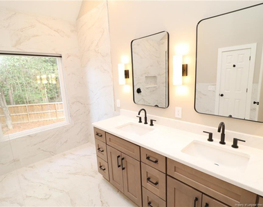 106 Kensbury Circle - Photo Thumbnail 26