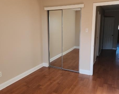526 Lawler Terrace - Photo Thumbnail 11