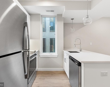 1144 Frankford Avenue - Photo Thumbnail 6