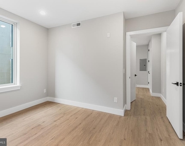 1144 Frankford Avenue - Photo Thumbnail 19