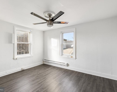 1735 W Oxford Street - Photo Thumbnail 18