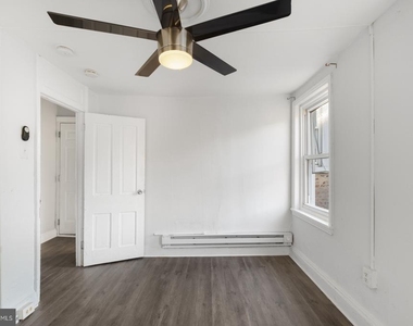 1735 W Oxford Street - Photo Thumbnail 17