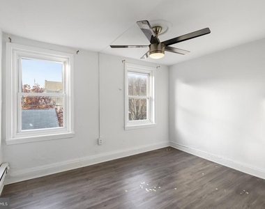 1735 W Oxford Street - Photo Thumbnail 15