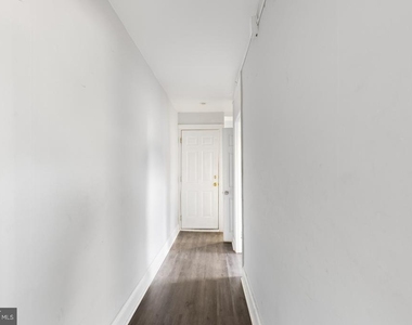 1735 W Oxford Street - Photo Thumbnail 21