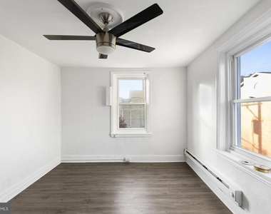 1735 W Oxford Street - Photo Thumbnail 20