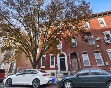 1735 W Oxford Street - Photo Thumbnail 23