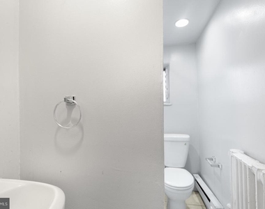 1735 W Oxford Street - Photo Thumbnail 12
