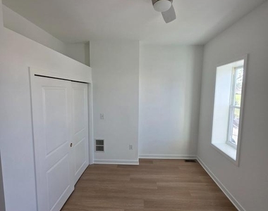 3637 Reed Street - Photo Thumbnail 4